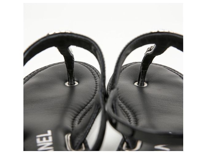 Chanel Sandali T-Strap Logo CC - vista 9