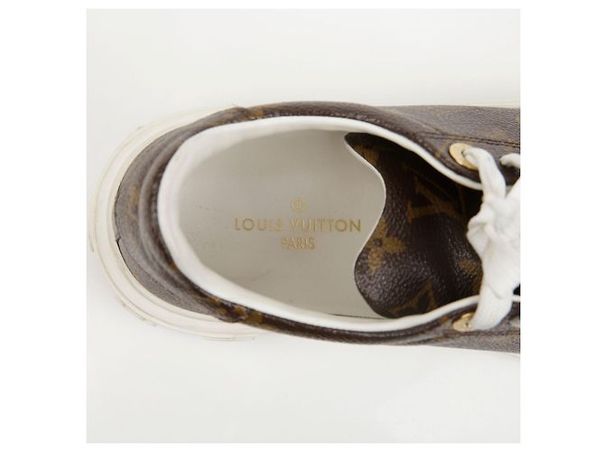 Baskets Louis Vuitton Timeout Marron Toile Enduite - vue 13