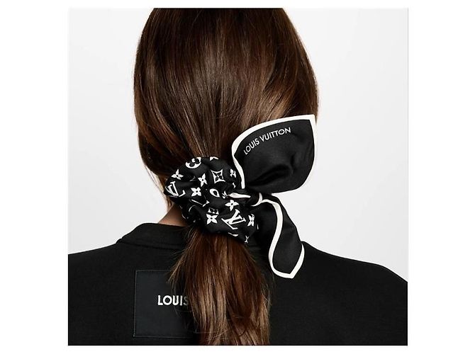 Louis Vuitton Monogram Silhouette Scrunchie - Ansicht 4