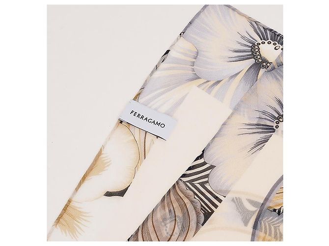 Salvatore Ferragamo Foulard in seta Gancini da donna - vista 5