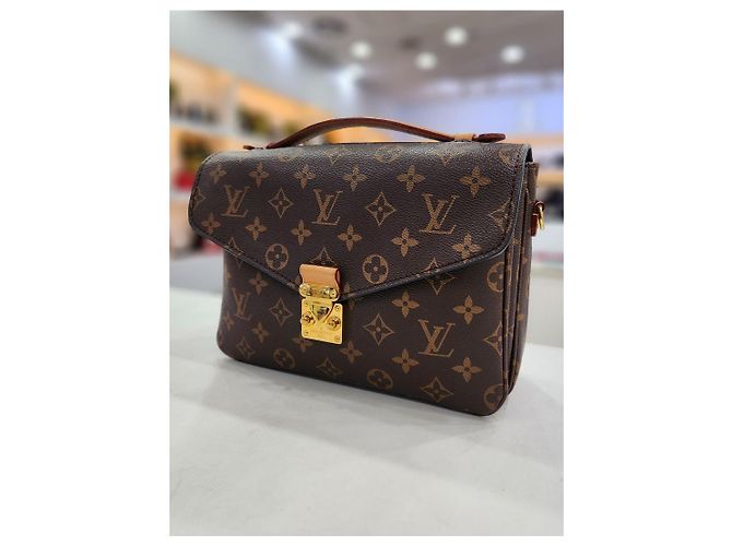 Metis Louis Vuitton Borsa a tracolla Monogram Pochette Métis - vista 5