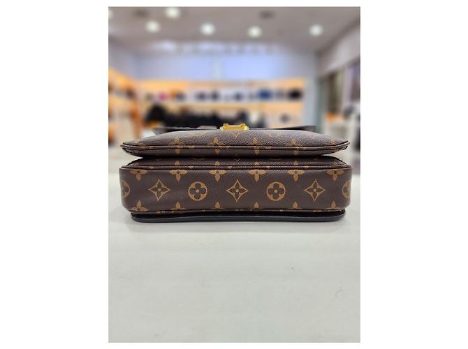 Metis Louis Vuitton Borsa a tracolla Monogram Pochette Métis - vista 7