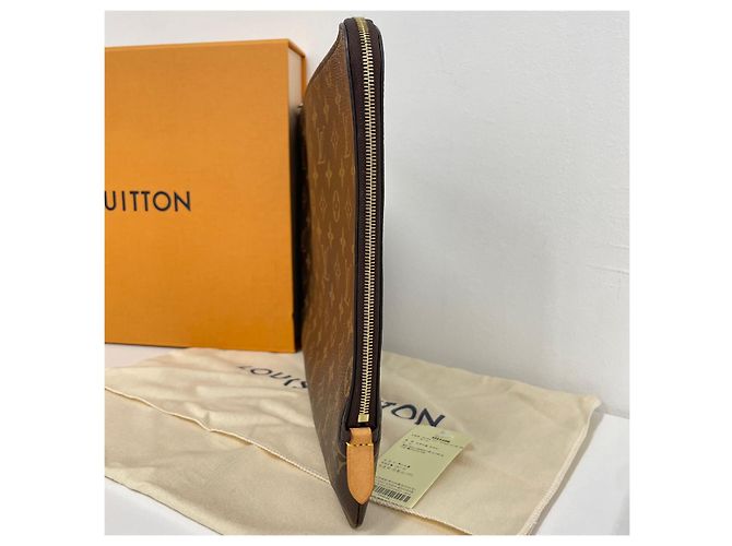 Louis Vuitton Monogram Etui Voyage MM - vista 4