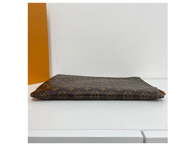 Louis Vuitton Monogram Etui Voyage MM - vista 7
