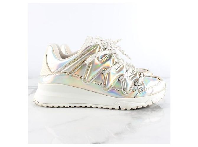 Louis Vuitton Zigzag Sneaker aus Metallic-Leder - Ansicht 5