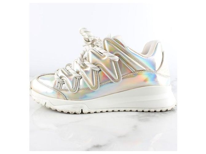 Louis Vuitton Zigzag Sneaker aus Metallic-Leder - Ansicht 7