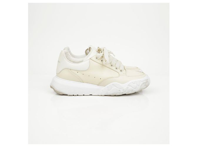 Alexander Mcqueen Sneaker Coat Leather White Cream - vista 3