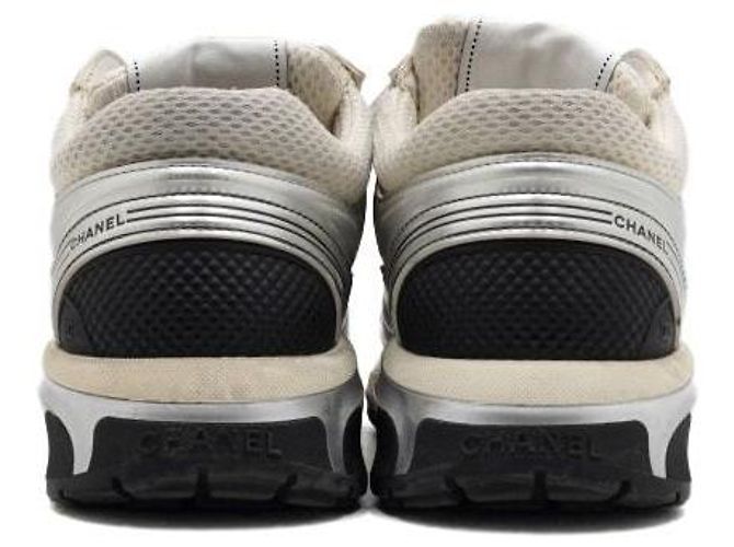 Chanel Sneakers Cruise CC White Silver - vista 8