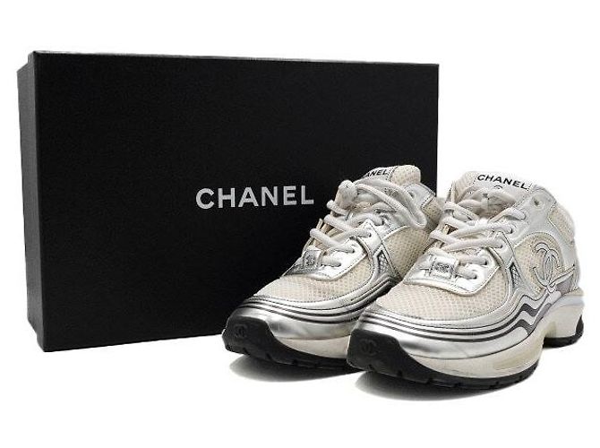 Chanel Sneakers Cruise CC White Silver - vista 9