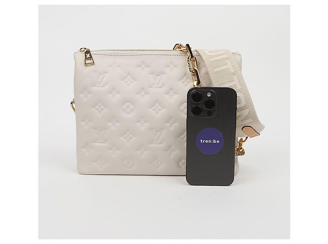 Louis Vuitton Borsa a spalla e clutch Coussin PM White - vista 10