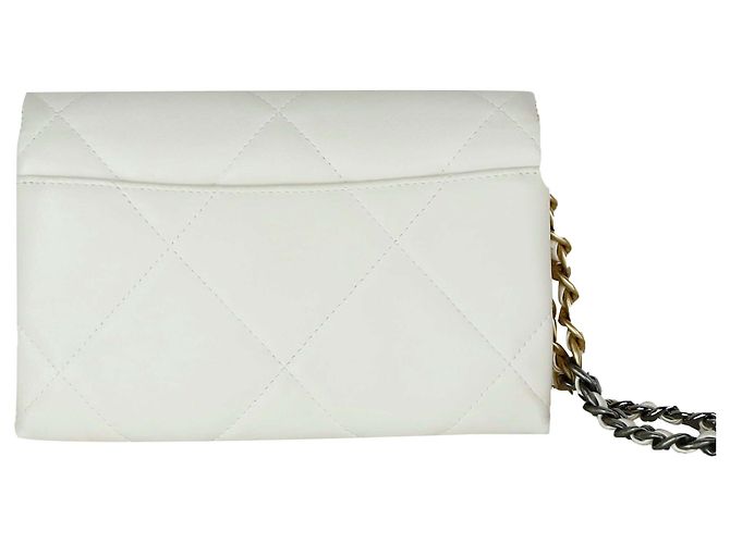 Pochette con tracolla Chanel marrone in pelle - vista 3