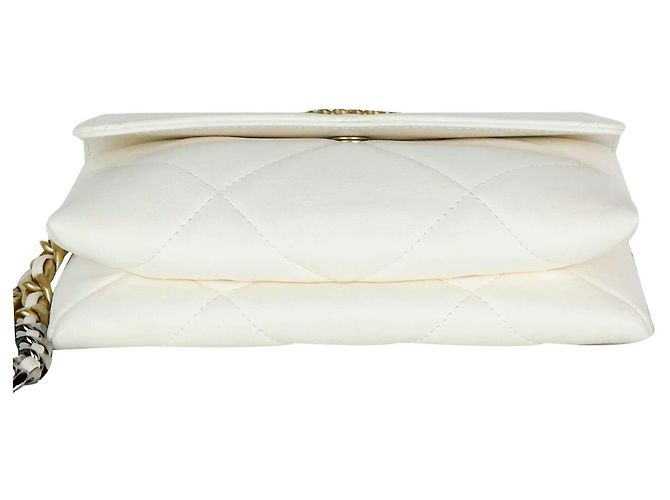 Pochette con tracolla Chanel marrone in pelle - vista 4