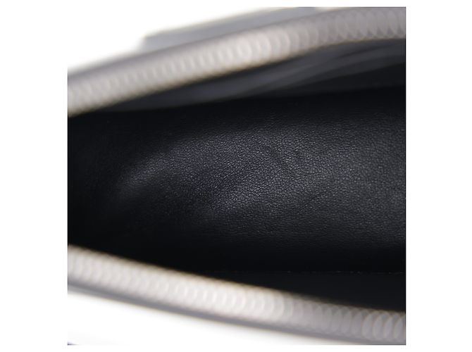Prada Brushed Mini Bag mit Dreieckslogo Schwarz - Ansicht 9