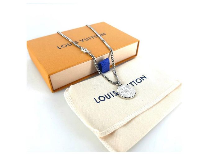 Louis Vuitton Collana con pendente Damier Staples - vista 6