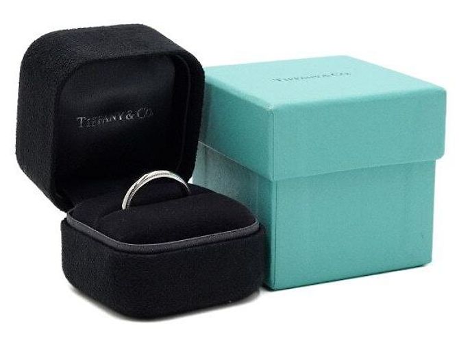 Tiffany & Co Fede nuziale classica con milgrain - vista 6