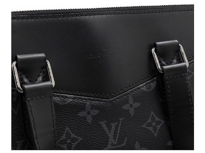 Louis Vuitton Borsetta Monogram Eclipse Explorer - vista 9