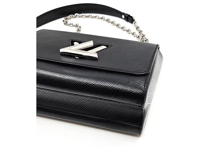 Louis Vuitton Epi Twist MM in pelle nera - vista 6