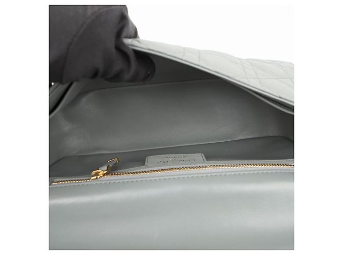 Dior Borsa a Spalla Canoe Cannage Medium Chain Nero - vista 9