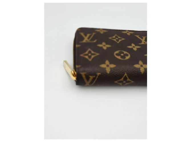 Louis Vuitton Cartera con Cremallera Monogram Fuchsia - vista 11