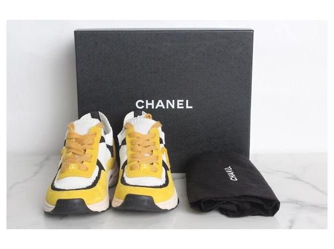 Chanel Strick-Sneaker mit CC-Logo Gelb - Ansicht 2