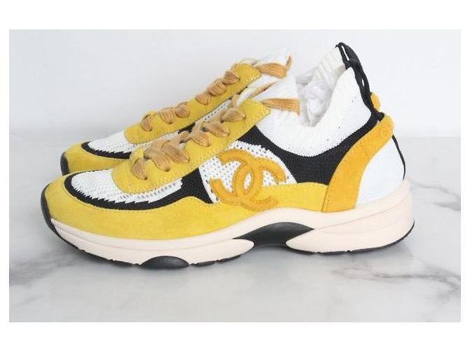 Chanel Strick-Sneaker mit CC-Logo Gelb - Ansicht 4