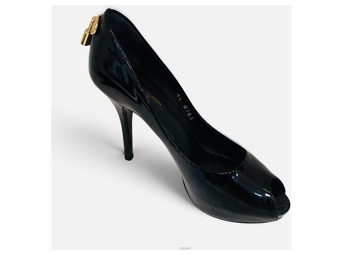 Louis Vuitton Décolleté peep-toe in vernice - vista 2