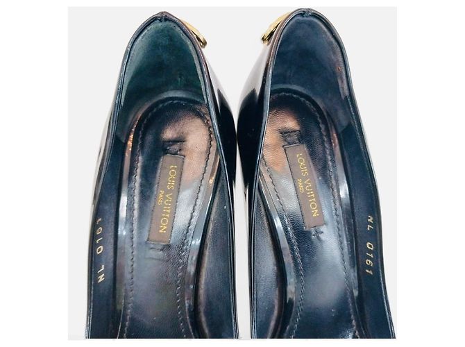 Louis Vuitton Décolleté peep-toe in vernice - vista 4