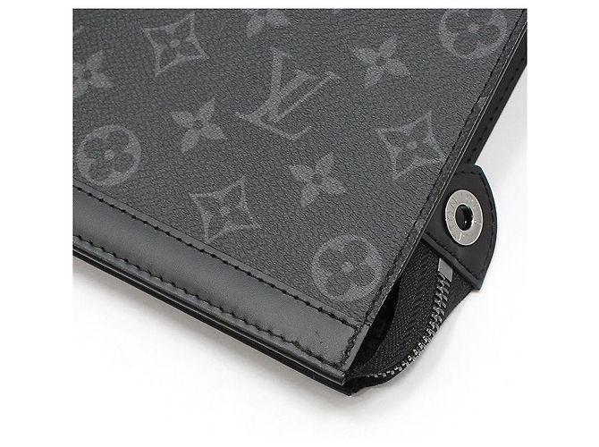 Louis Vuitton Pochette Voyage MM Monogram Eclipse - vista 7