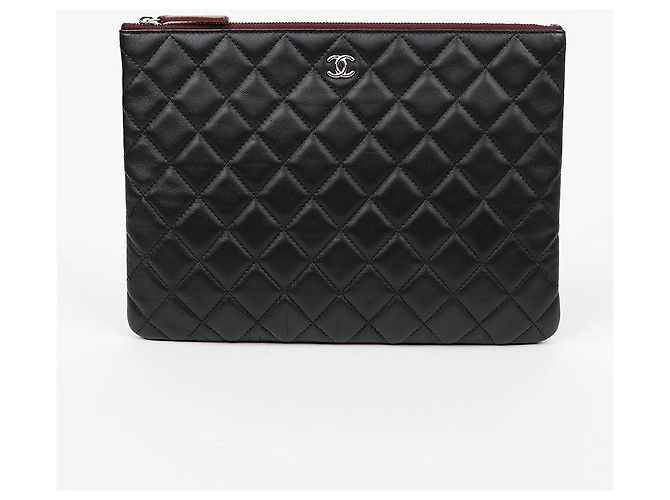 Chanel Classic New Medium Lambskin Clutch Black Silver - vista 2