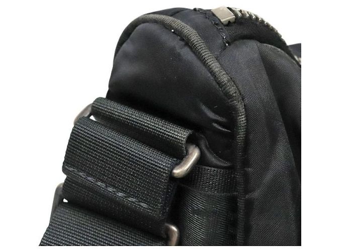 Chanel Borsa a spalla sportiva in nylon nero - vista 7