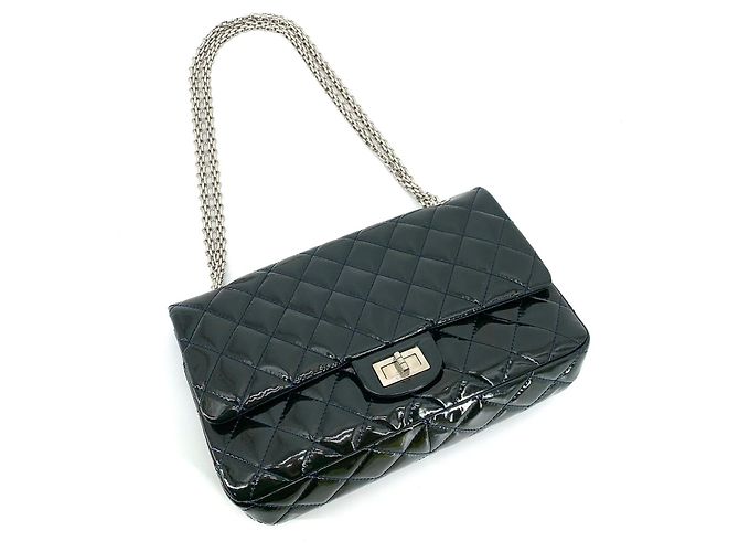 Chanel Borsa a tracolla Large Maxi Flap in vernice - vista 9