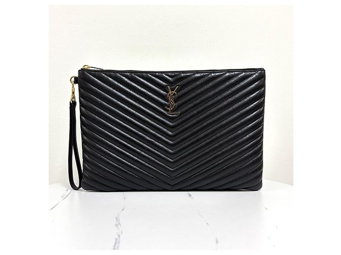 Autre Marque Clutch Monogram Matelassé Black - vista 4