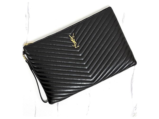 Autre Marque Clutch Monogram Matelassé Black - vista 5