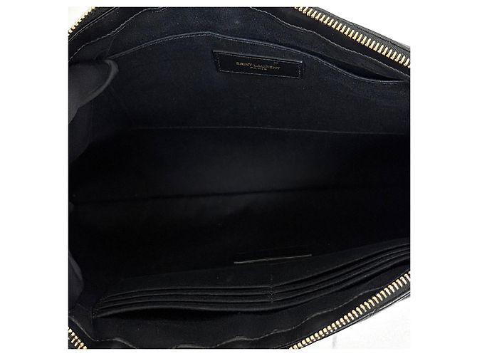 Autre Marque Clutch Monogram Matelassé Black - vista 9