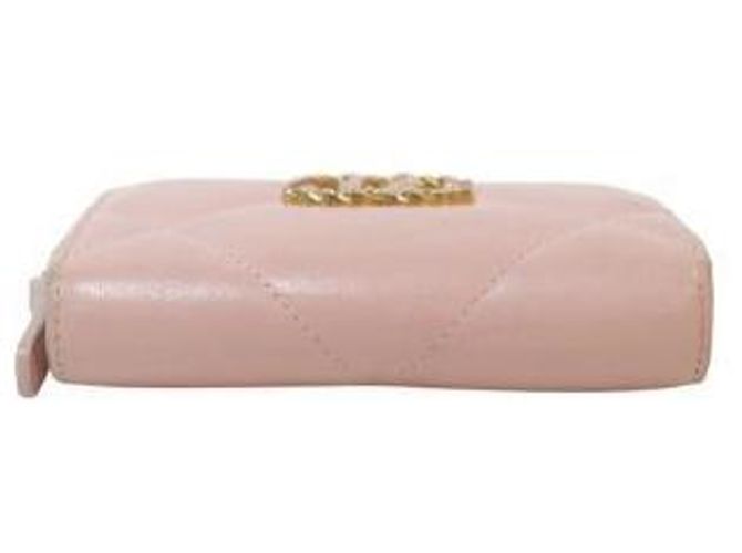 Chanel Portefeuille porte-cartes zippé en agneau rose - vue 3