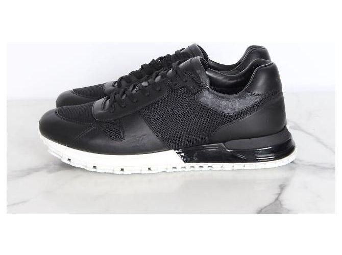 Louis Vuitton Sneakers Monogram Runaway Mesh Black - vista 3
