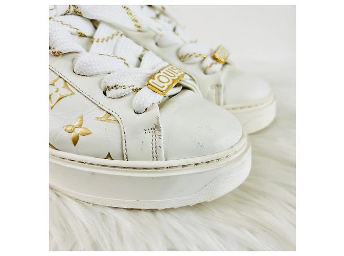 Louis Vuitton Sneakers Monogram Time Out Gold - vista 7