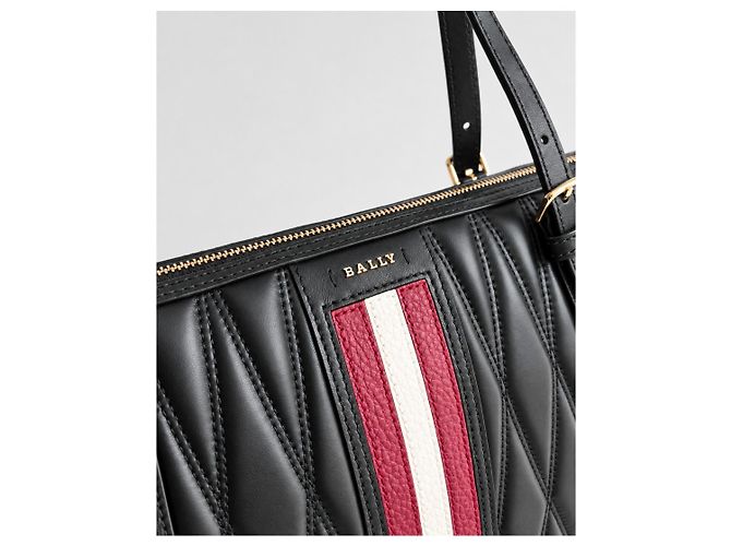 Bally Gesteppte Leder-Schultertasche - Ansicht 11