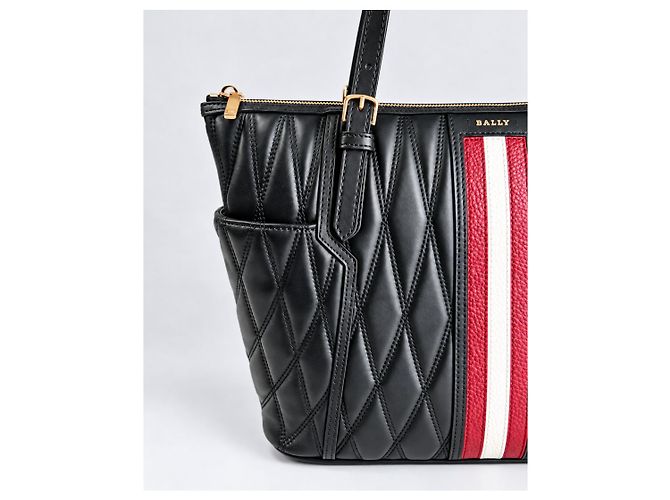 Bally Gesteppte Leder-Schultertasche - Ansicht 14