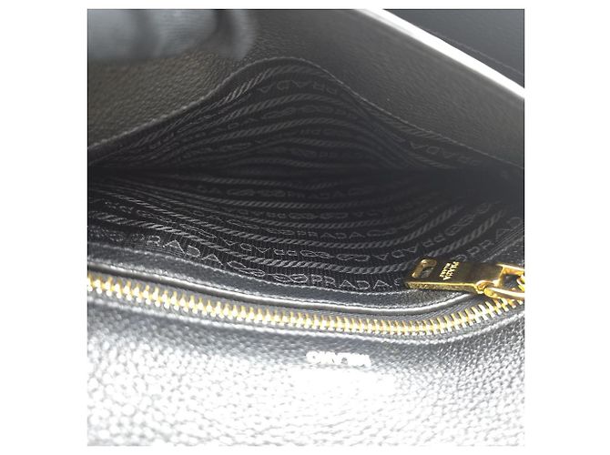 Prada Borsa a tracolla Mini Flap in pelle Vitello Daino Nera - vista 22