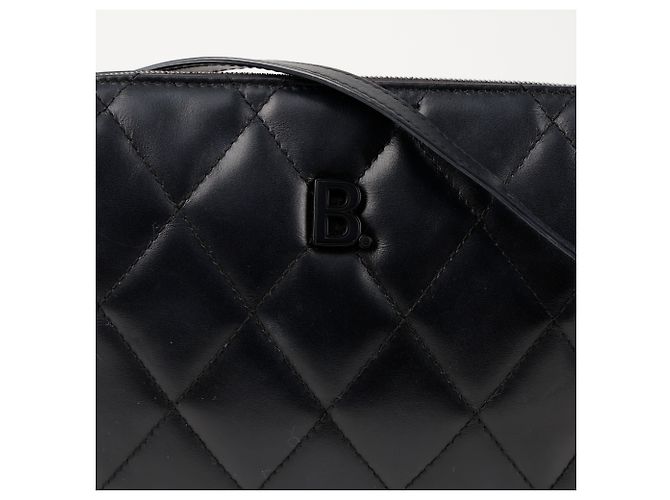 Balenciaga Picca borsa a tracolla camera matelassé in pelle Nera - vista 2