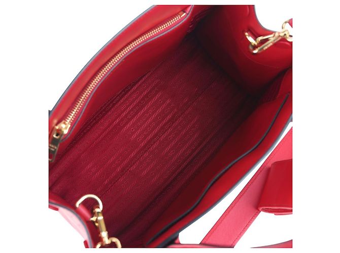 Prada Bolsa de Ombro Monocromática em Saffiano - vista 7