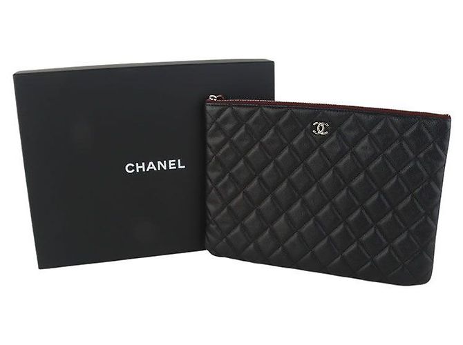 Chanel Clutch Pocket Caviar Plateada Medium - vista 8