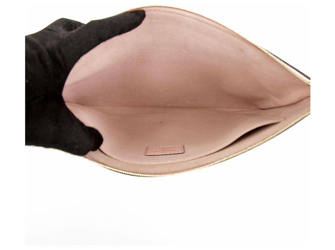 Louis Vuitton Daily Pouch Marrón - vista 8