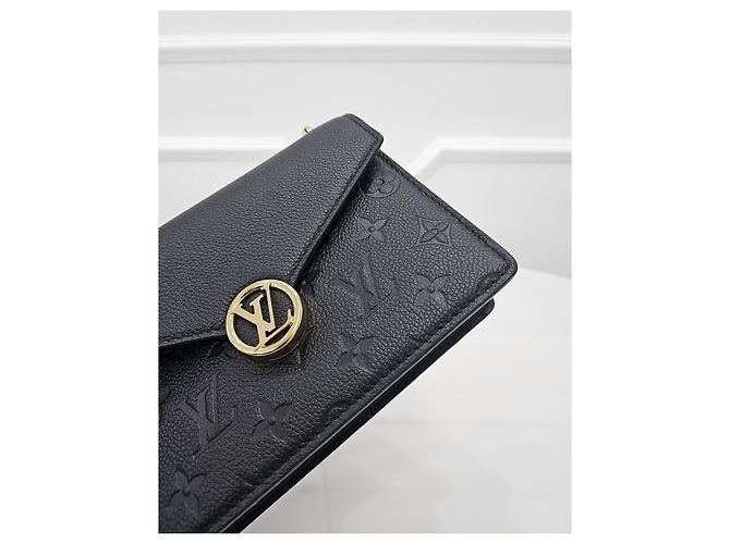 Louis Vuitton Wallet on Chain Monogram Empreinte - vista 5