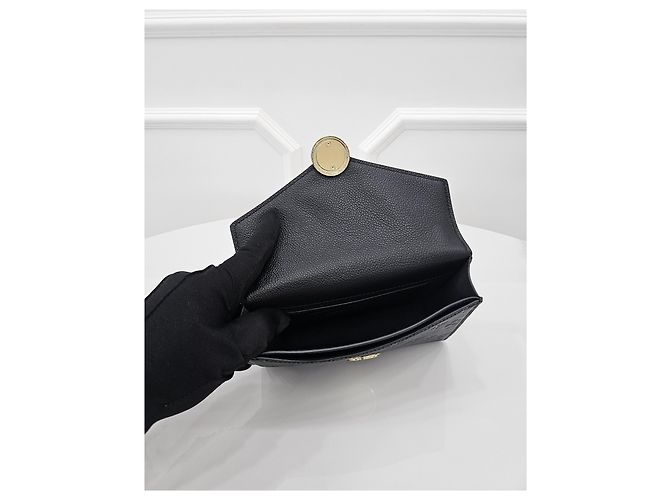 Louis Vuitton Wallet on Chain Monogram Empreinte - vista 9