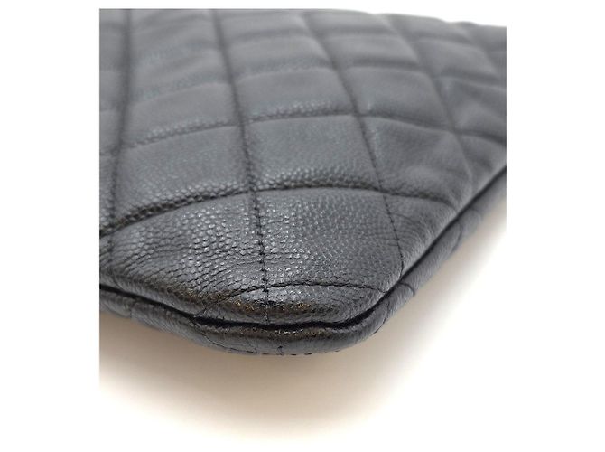 Chanel Classic Clutch New Medium Caviar Series Condition - vista 11