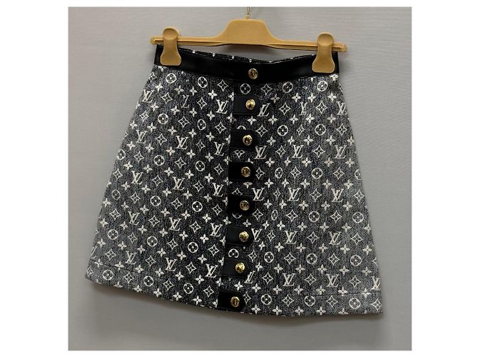 Louis Vuitton Falda de denim Monogram con solapas de botón - vista 4