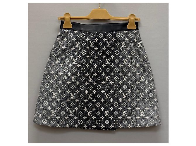 Louis Vuitton Falda de denim Monogram con solapas de botón - vista 5