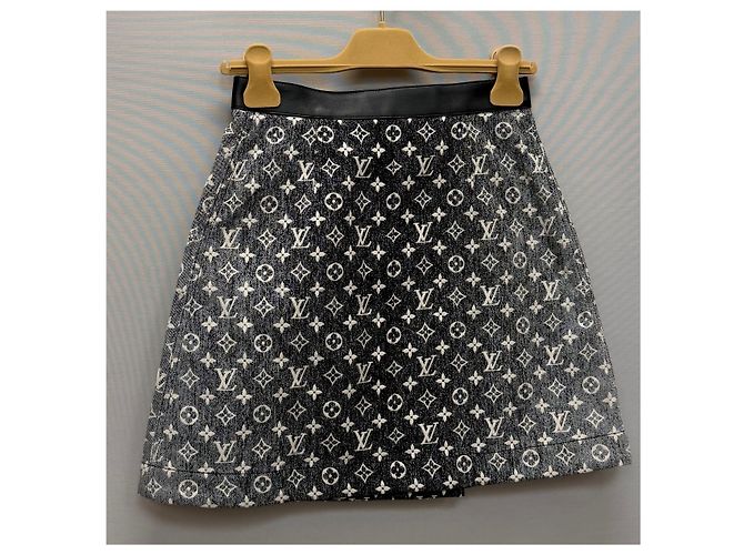 Louis Vuitton Falda de denim Monogram con solapas de botón - vista 7
